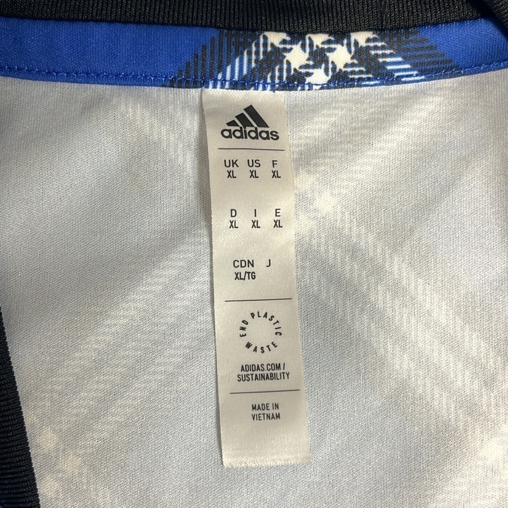 ⭐️ Adidas blue and black patterned t-shirt- size XL - Picture 2 of 9